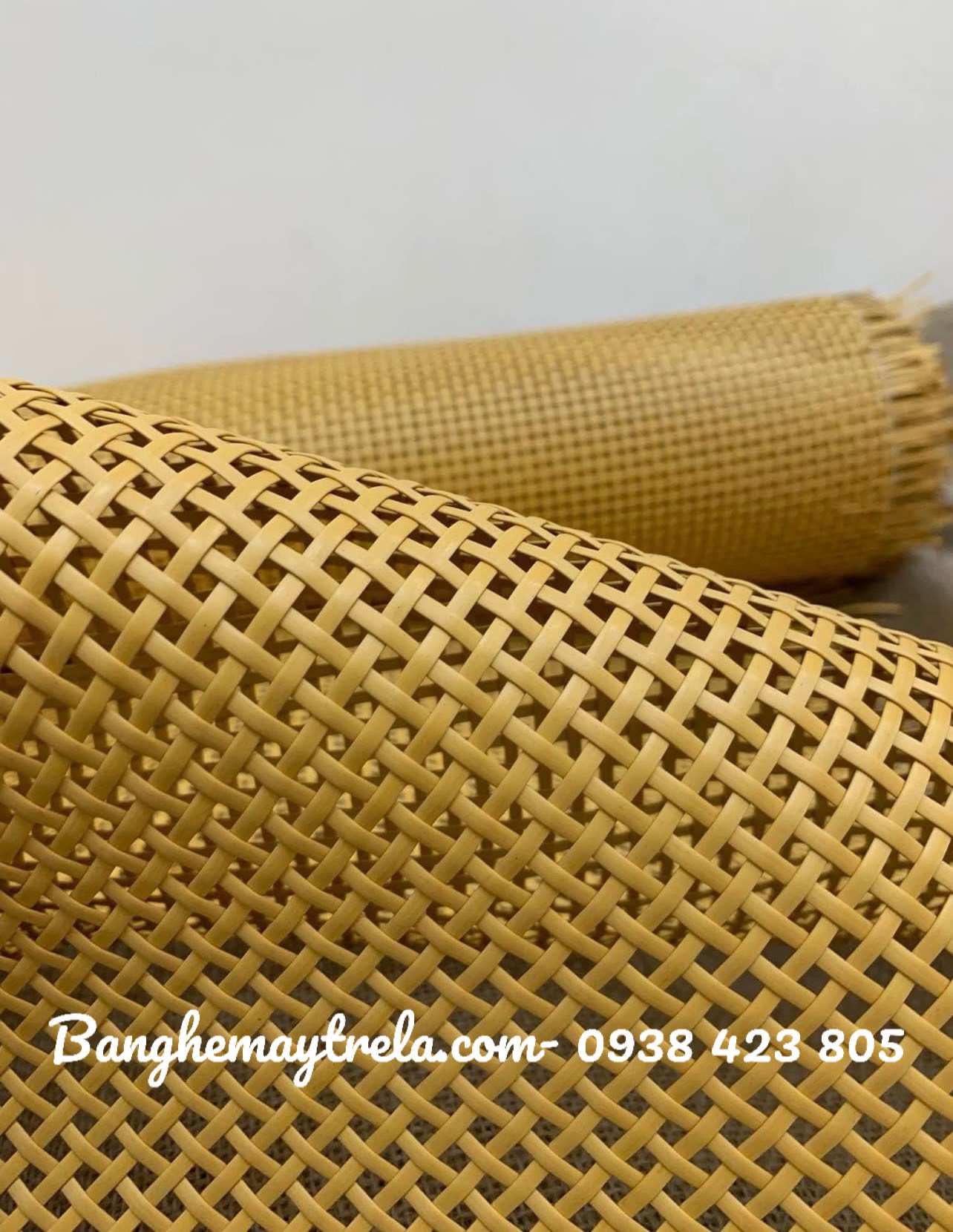 Tấm mây nhựa caro trang trí nội thất